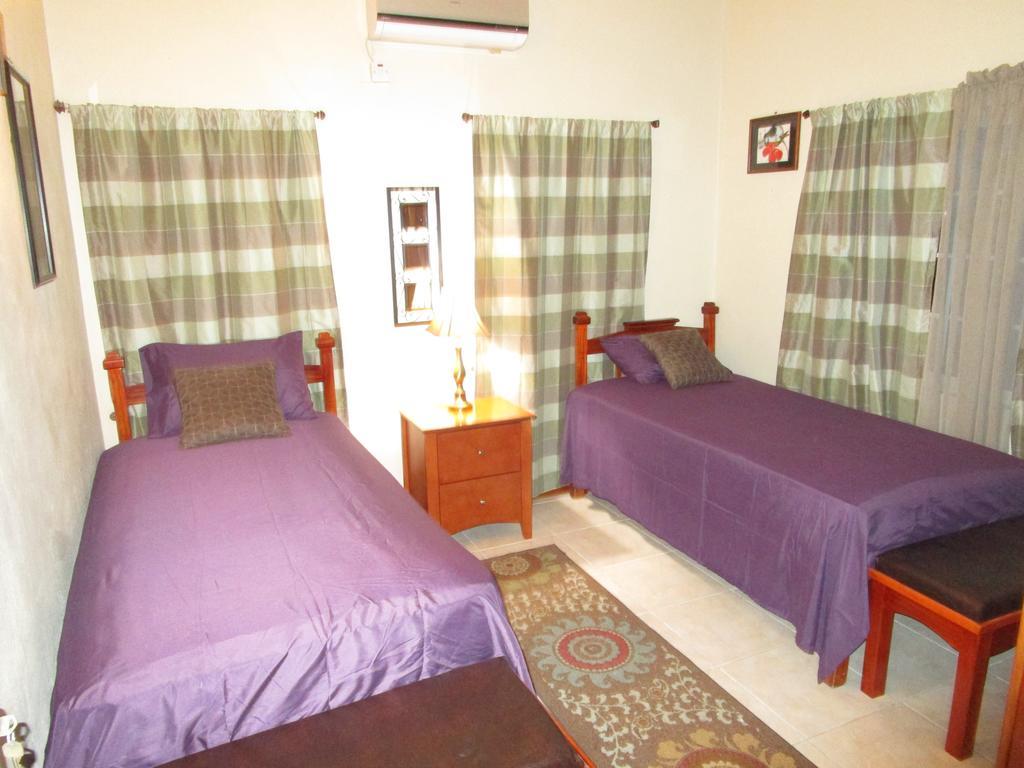 The Residence Portmore Apartments Exterior foto